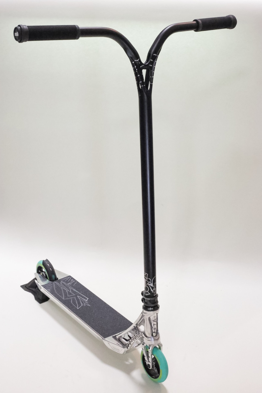 Kota Complete Scooter - Custom Completes - Completes | Broadway Pro